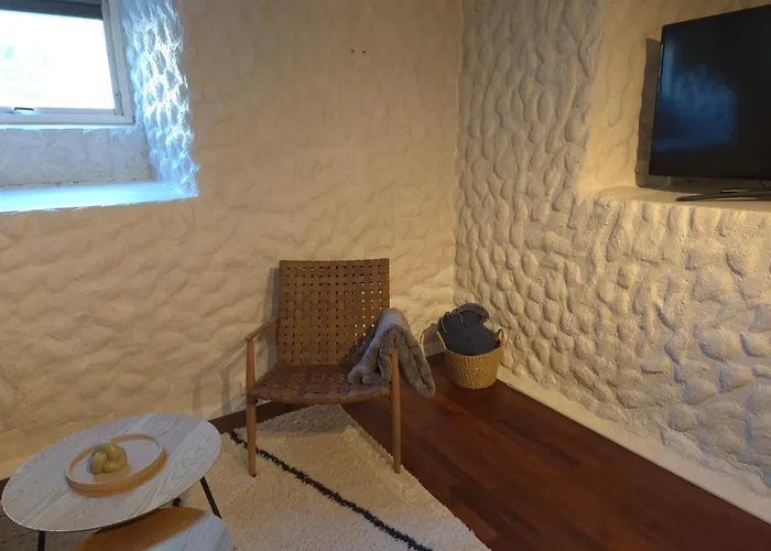 Cozy Downstairs In Tromsø