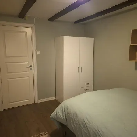 Cozy Downstairs In 特罗姆瑟